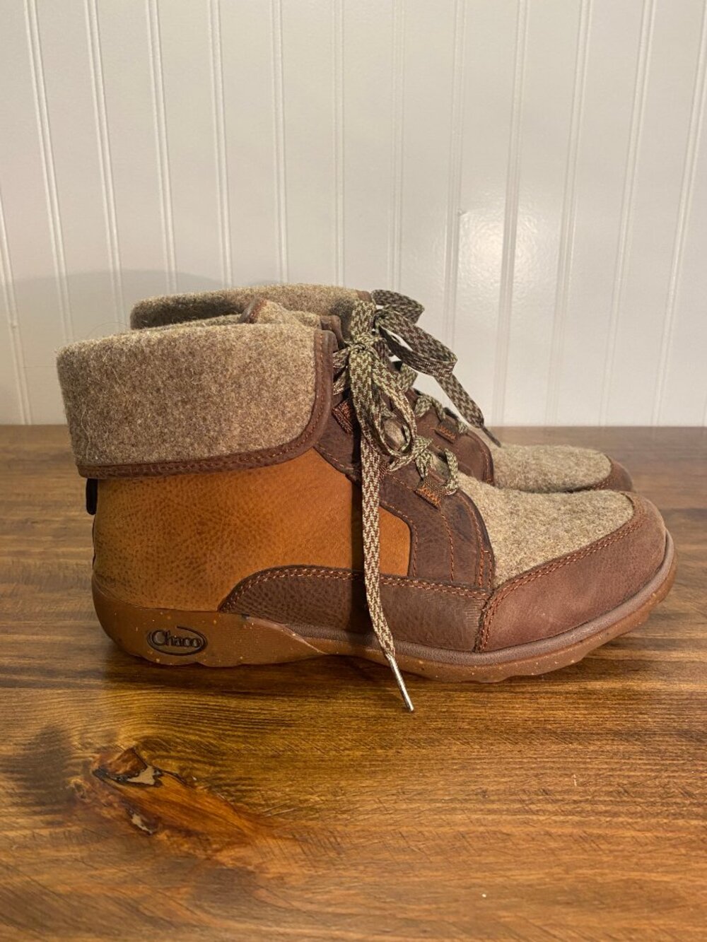 Chaco Pinecone Wool Leather Ankle Boots - Women’s US Size 9.5